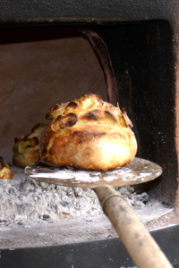 Pão em Forno de Lenha